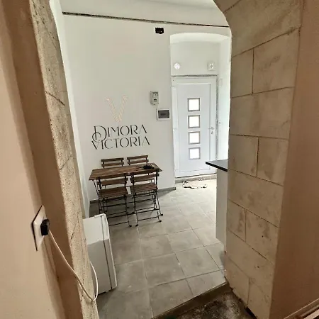 Victoria Apartment *