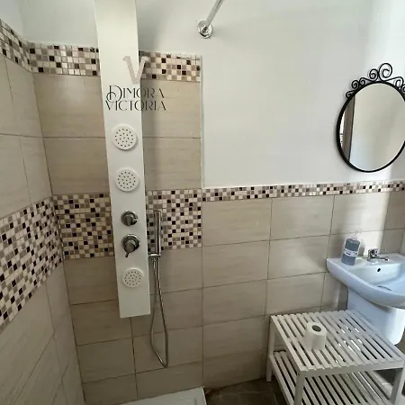 Victoria Apartment *